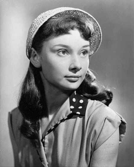 young-audrey-hepburn-in-dress-and-white-hat-photo-u1